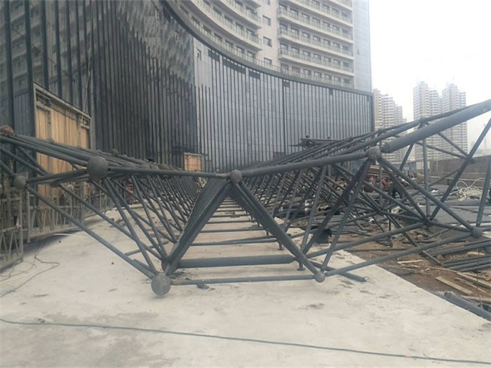 庆阳万豪酒店雨棚网架
